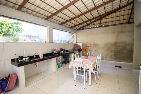 Casa à venda com 111m², 3 quartos e 3 vagas Casa à venda com 111m², 3 quartos e 3 vagasÁrea gourmet