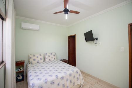 Quarto Suíte de casa à venda com 3 quartos, 111m² em Santa Helena, Contagem