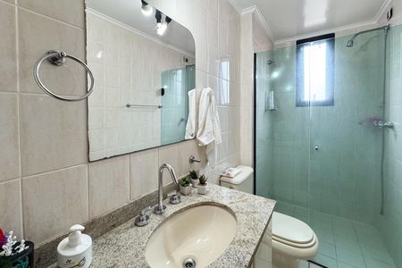 Apartamento para alugar com 125m², 3 quartos e 2 vagas Apartamento para alugar com 125m², 3 quartos e 2 vagasBanheiro Social