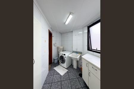 Apartamento para alugar com 125m², 3 quartos e 2 vagas Apartamento para alugar com 125m², 3 quartos e 2 vagasÁrea de Serviço