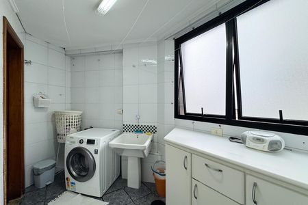 Apartamento para alugar com 125m², 3 quartos e 2 vagas Apartamento para alugar com 125m², 3 quartos e 2 vagasÁrea de Serviço