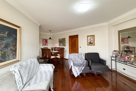 Apartamento para alugar com 125m², 3 quartos e 2 vagas Apartamento para alugar com 125m², 3 quartos e 2 vagasSala