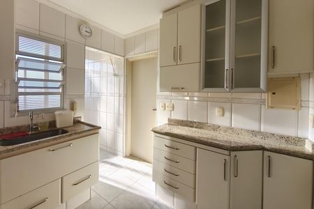 Apartamento para alugar com 111m², 3 quartos e 2 vagas Apartamento para alugar com 111m², 3 quartos e 2 vagasCozinha
