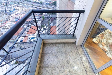 Apartamento para alugar com 70m², 3 quartos e 2 vagas Apartamento para alugar com 70m², 3 quartos e 2 vagasVaranda