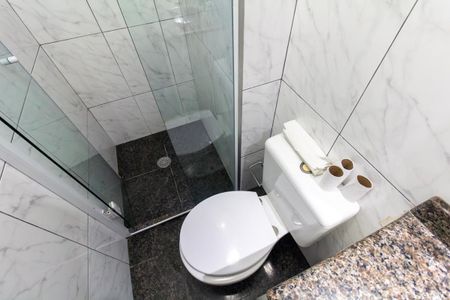 Apartamento para alugar com 70m², 3 quartos e 2 vagas Apartamento para alugar com 70m², 3 quartos e 2 vagasBanheiro 1