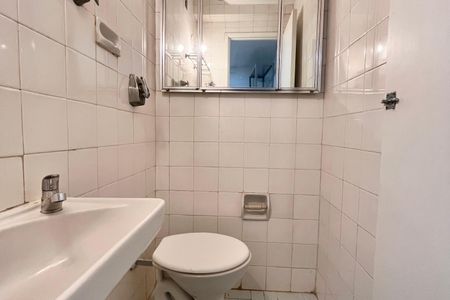 Apartamento para alugar com 90m², 2 quartos e 1 vaga Apartamento para alugar com 90m², 2 quartos e 1 vagaBanheiro de serviço