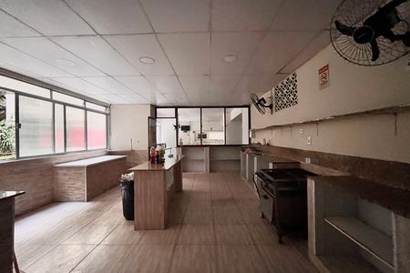 Apartamento para alugar com 90m², 2 quartos e 1 vaga Apartamento para alugar com 90m², 2 quartos e 1 vagaÁrea comum - Salão de festas