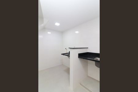 Apartamento para alugar com 50m², 2 quartos e sem vaga Apartamento para alugar com 50m², 2 quartos e sem vagaCozinha e Área de Serviço
