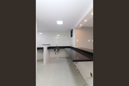 Apartamento para alugar com 50m², 2 quartos e sem vaga Apartamento para alugar com 50m², 2 quartos e sem vagaCozinha e Área de Serviço