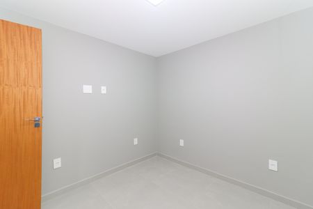 Quarto 1 de apartamento para alugar com 2 quartos, 50m² em Bento Ribeiro, Rio de Janeiro