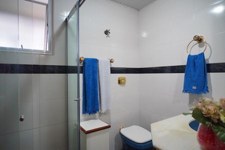 Apartamento à venda com 74m², 2 quartos e 1 vaga Apartamento à venda com 74m², 2 quartos e 1 vagaBanheiro