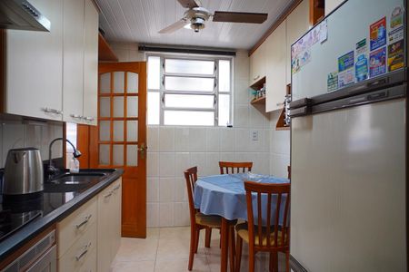 Apartamento à venda com 74m², 2 quartos e 1 vaga Apartamento à venda com 74m², 2 quartos e 1 vagaCozinha