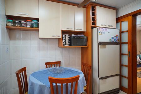 Apartamento à venda com 74m², 2 quartos e 1 vaga Apartamento à venda com 74m², 2 quartos e 1 vagaCozinha