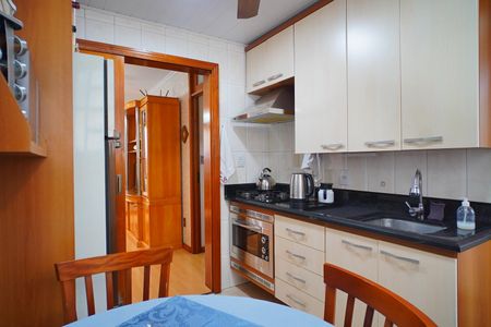 Apartamento à venda com 74m², 2 quartos e 1 vaga Apartamento à venda com 74m², 2 quartos e 1 vagaCozinha