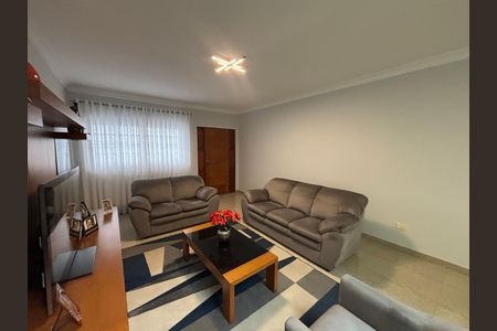 Casa à venda com 280m², 3 quartos e 4 vagas Casa à venda com 280m², 3 quartos e 4 vagasSala