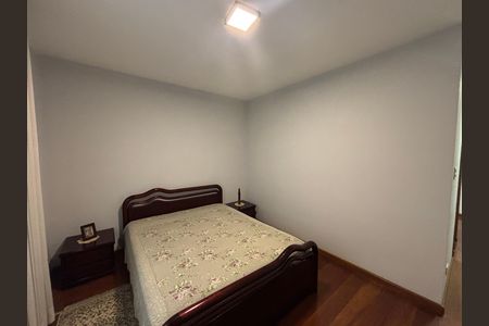 Casa à venda com 280m², 3 quartos e 4 vagas Casa à venda com 280m², 3 quartos e 4 vagasQuarto 1