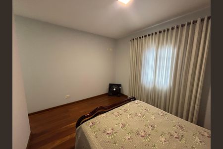 Casa à venda com 280m², 3 quartos e 4 vagas Casa à venda com 280m², 3 quartos e 4 vagasQuarto 1