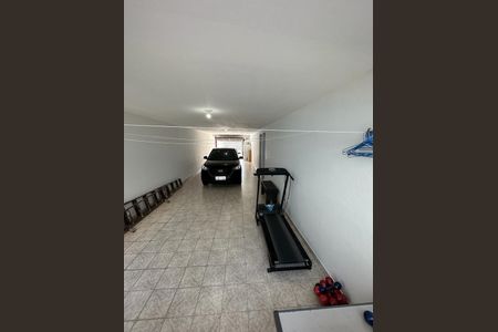 Casa à venda com 280m², 3 quartos e 4 vagas Casa à venda com 280m², 3 quartos e 4 vagasGaragem