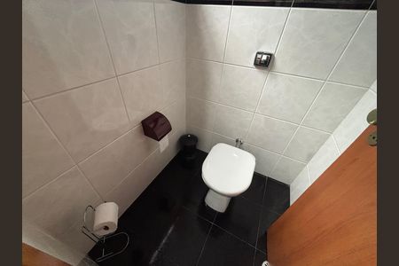 Casa à venda com 280m², 3 quartos e 4 vagas Casa à venda com 280m², 3 quartos e 4 vagasLavabo