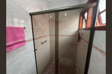 Casa à venda com 280m², 3 quartos e 4 vagas Casa à venda com 280m², 3 quartos e 4 vagasBanheiro