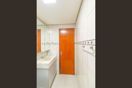 Casa à venda com 90m², 2 quartos e 2 vagas Casa à venda com 90m², 2 quartos e 2 vagasBanheiro