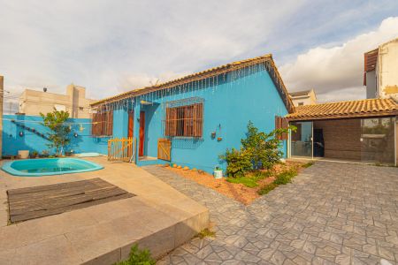 Casa à venda com 90m², 2 quartos e 2 vagas Casa à venda com 90m², 2 quartos e 2 vagasÁrea externa/garagem
