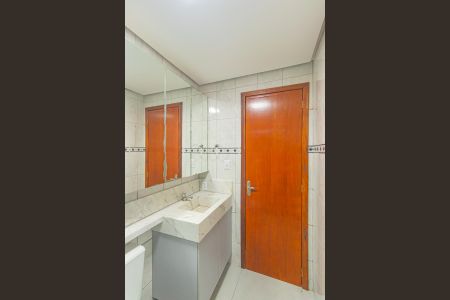 Casa à venda com 90m², 2 quartos e 2 vagas Casa à venda com 90m², 2 quartos e 2 vagasBanheiro