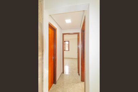 Casa à venda com 90m², 2 quartos e 2 vagas Casa à venda com 90m², 2 quartos e 2 vagasCorredor