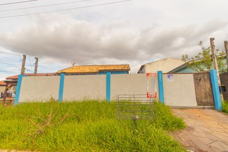 Casa à venda com 90m², 2 quartos e 2 vagas Casa à venda com 90m², 2 quartos e 2 vagasFachada Externa