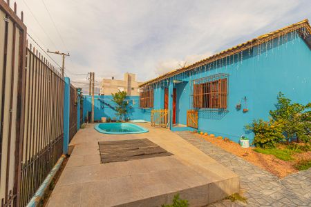 Casa à venda com 90m², 2 quartos e 2 vagas Casa à venda com 90m², 2 quartos e 2 vagasÁrea externa/Piscina