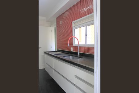 Apartamento à venda com 116m², 4 quartos e 2 vagasCozinha