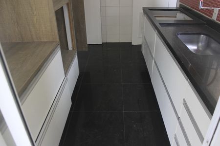 Apartamento à venda com 116m², 4 quartos e 2 vagasCozinha