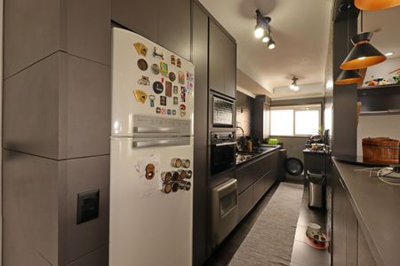 Apartamento à venda com 94m², 2 quartos e 2 vagasCozinha