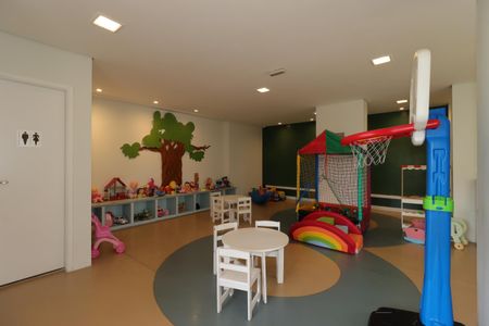 Apartamento à venda com 94m², 2 quartos e 2 vagasÁrea Comum - Brinquedoteca