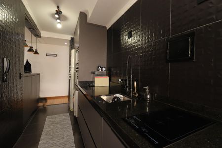 Apartamento à venda com 94m², 2 quartos e 2 vagasCozinha
