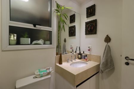 Apartamento à venda com 94m², 2 quartos e 2 vagasBanheiro Social