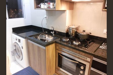 Cozinha de apartamento para alugar com 2 quartos, 45m² em Loteamento Villa Branca, Jacareí