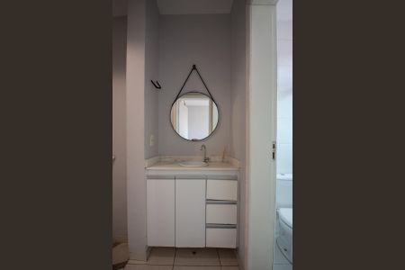 Casa para alugar com 80m², 2 quartos e 1 vaga Casa para alugar com 80m², 2 quartos e 1 vagaBanheiro