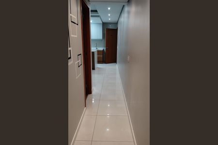 Corredor de apartamento para alugar com 2 quartos, 44m² em Jardim Boa Vista (Zona Oeste), Osasco