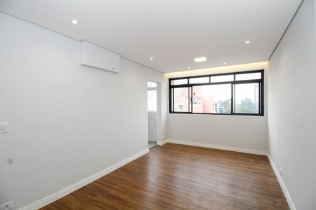Apartamento para alugar com 81m², 2 quartos e 1 vaga Apartamento para alugar com 81m², 2 quartos e 1 vagaSala