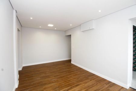 Apartamento para alugar com 81m², 2 quartos e 1 vaga Apartamento para alugar com 81m², 2 quartos e 1 vagaSala