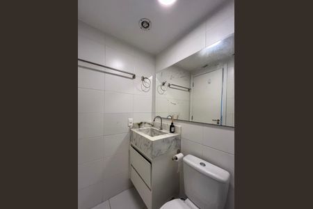 Banheiro de apartamento à venda com 2 quartos, 39m² em Parque Fongaro, São Paulo