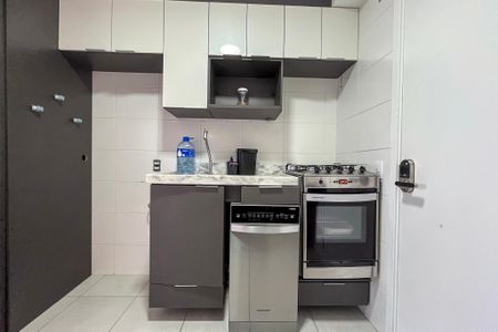 Cozinha de apartamento à venda com 2 quartos, 39m² em Parque Fongaro, São Paulo