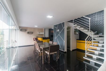 Casa para alugar com 400m², 5 quartos e 4 vagas Casa para alugar com 400m², 5 quartos e 4 vagasSala Edícula