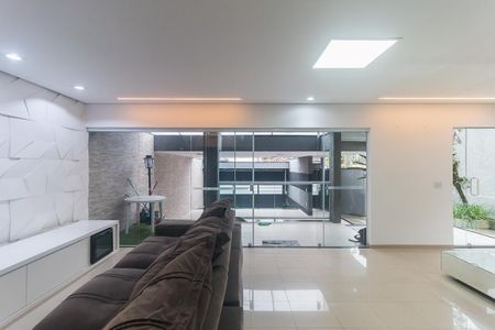 Casa para alugar com 400m², 5 quartos e 4 vagas Casa para alugar com 400m², 5 quartos e 4 vagasSala