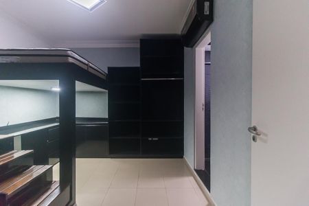 Casa para alugar com 400m², 5 quartos e 4 vagas Casa para alugar com 400m², 5 quartos e 4 vagasQuarto 2 - Suíte 2