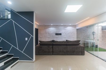 Casa para alugar com 400m², 5 quartos e 4 vagas Casa para alugar com 400m², 5 quartos e 4 vagasSala