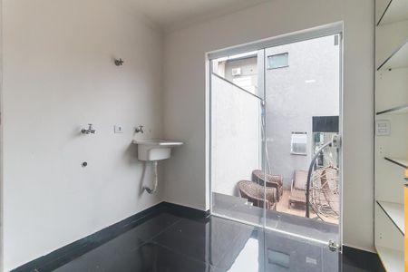 Casa para alugar com 400m², 5 quartos e 4 vagas Casa para alugar com 400m², 5 quartos e 4 vagasÁrea de Serviço