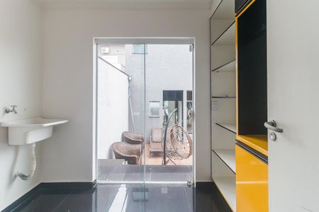 Casa para alugar com 400m², 5 quartos e 4 vagas Casa para alugar com 400m², 5 quartos e 4 vagasÁrea de Serviço
