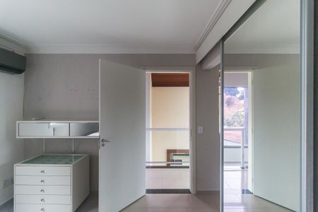 Casa para alugar com 400m², 5 quartos e 4 vagas Casa para alugar com 400m², 5 quartos e 4 vagasQuarto 3 - Suíte 3